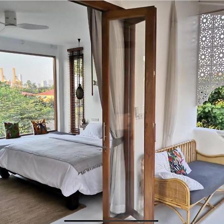 Lory'S Home Bangkok Luaran gambar